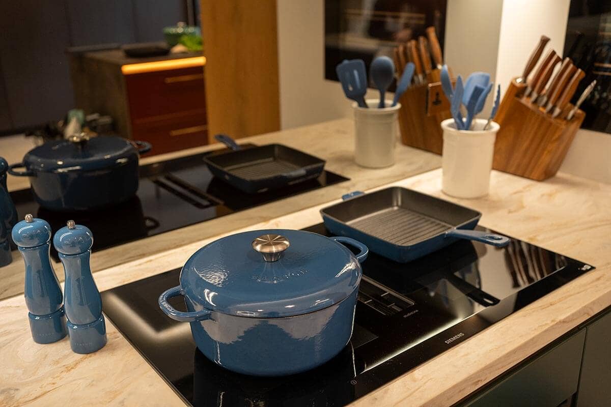 Season Cast Iron Casserole Blueberry - Image 3