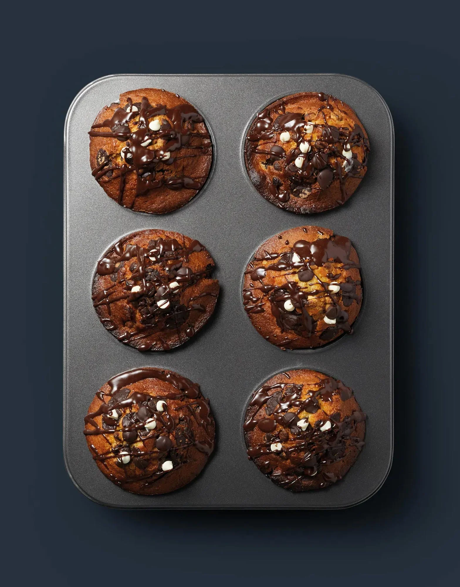 MasterClass Non-Stick American Muffin Pan 35cm x 26cm - Image 3